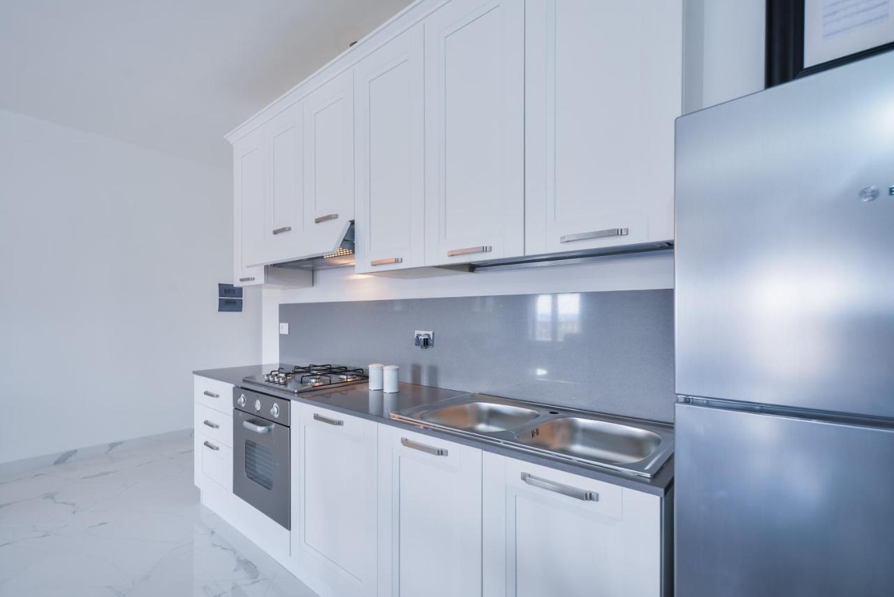 New Central Apartment & Rooms Montecatini Terme Buitenkant foto